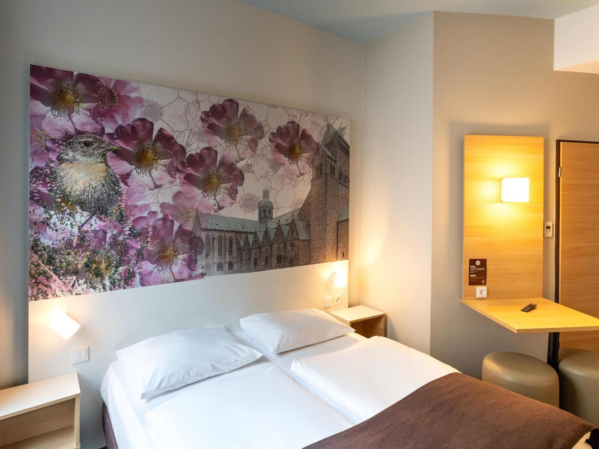 B&B Hotel ฮิลเดสไฮม์ ภายนอก รูปภาพ