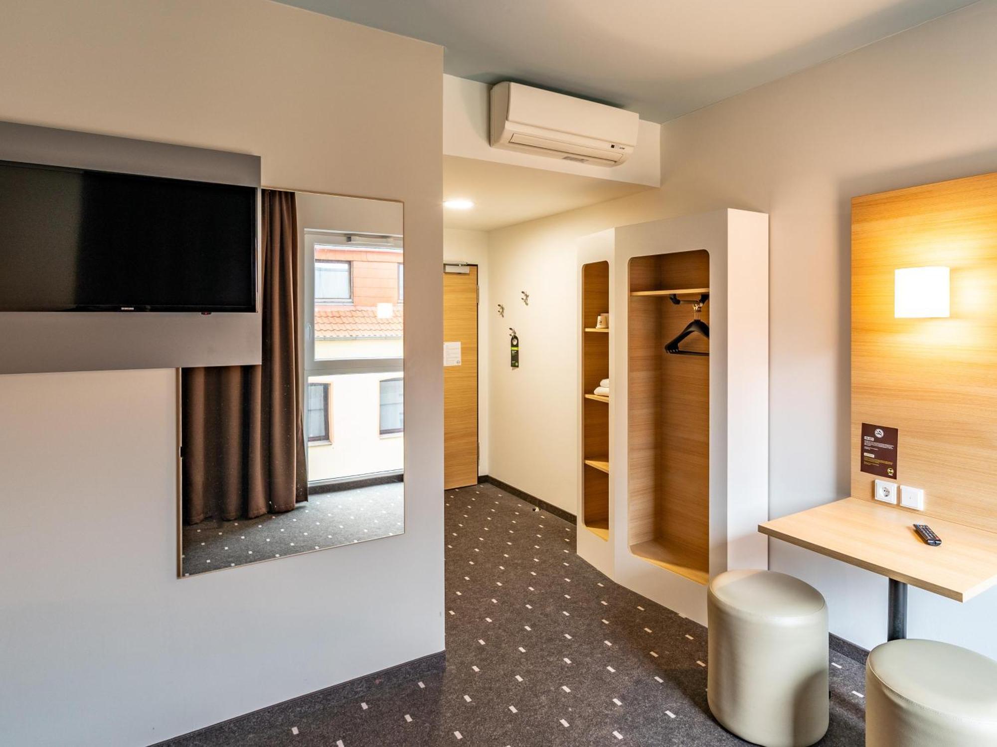 B&B Hotel ฮิลเดสไฮม์ ภายนอก รูปภาพ